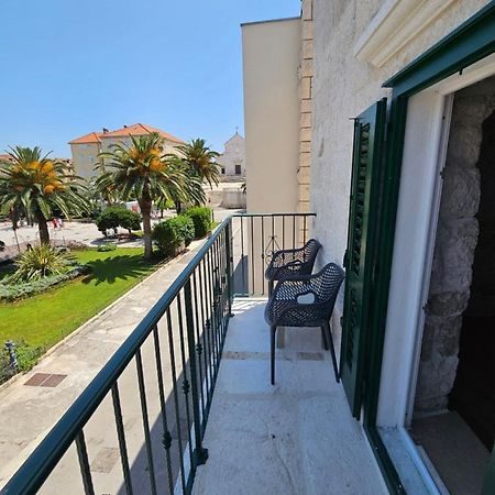 Apartman Eli Supetar Exterior photo